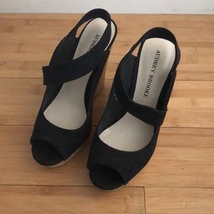 Audrey Brooke Peep Toe Wedge Black sz 7